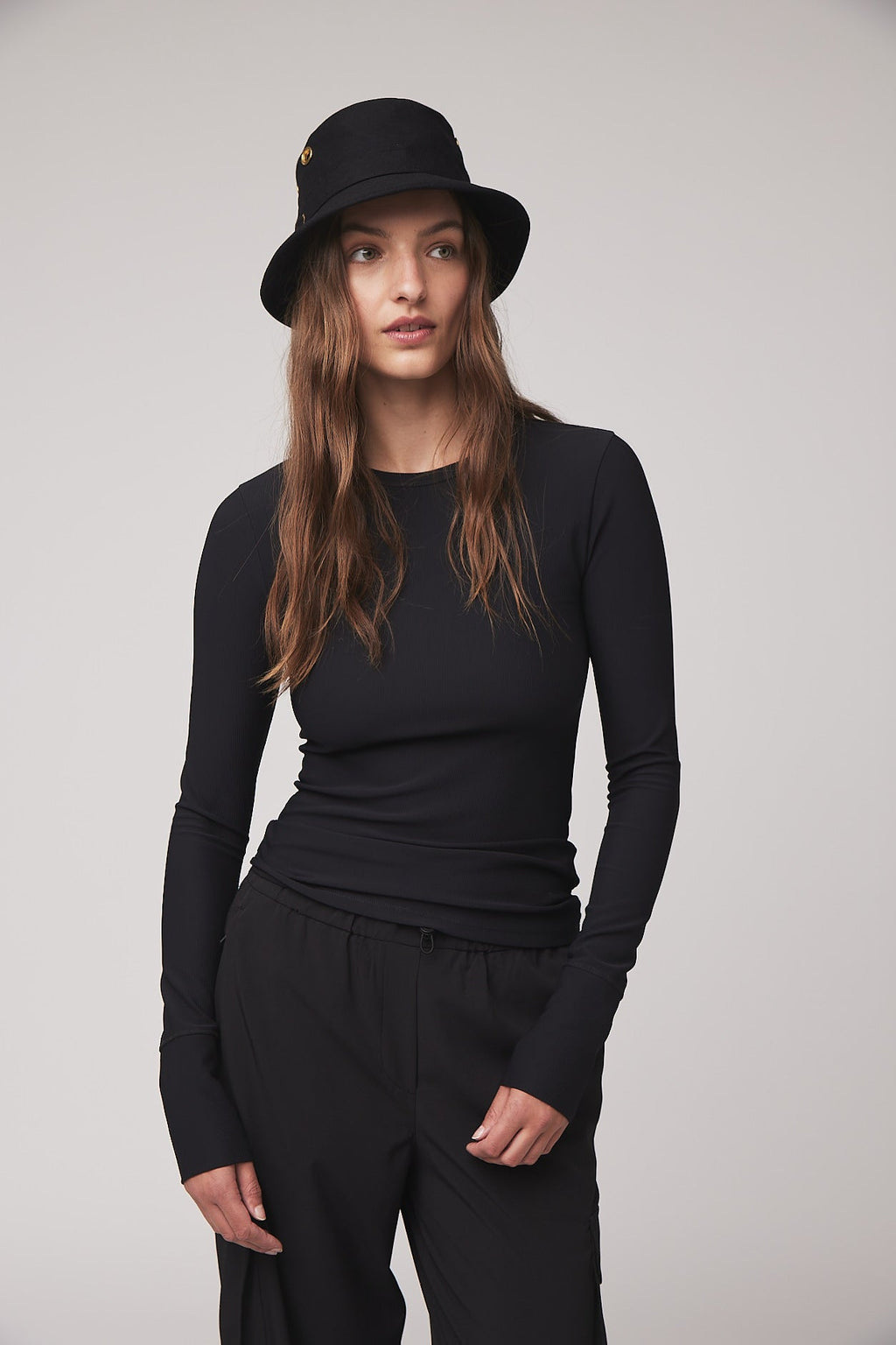 LS Fitted Rib Crewneck
