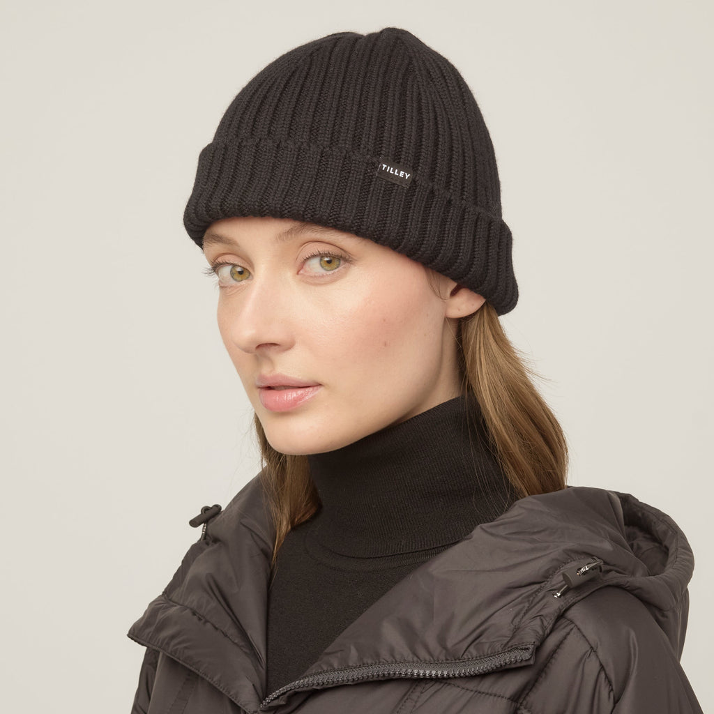 Ribbed Skully Beanie
