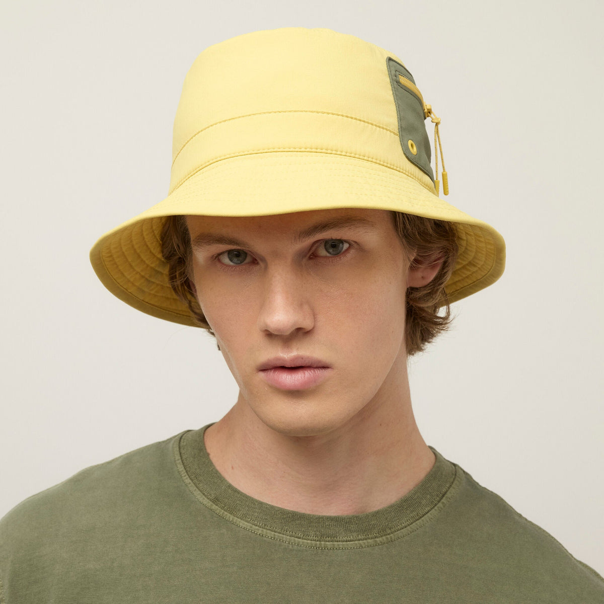 Zip Pocket Bucket