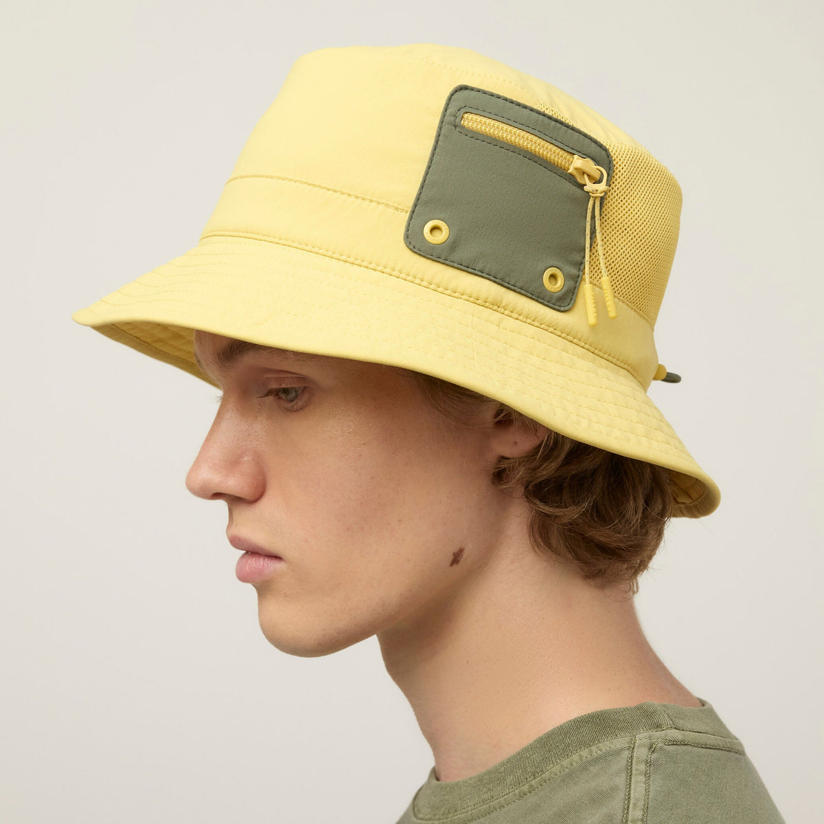 Zip Pocket Bucket