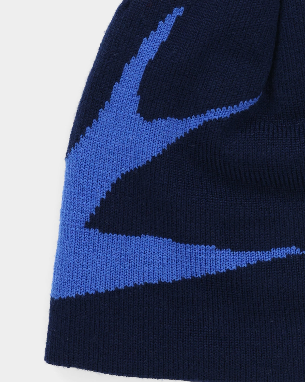 Swallow Jacquard Skully
