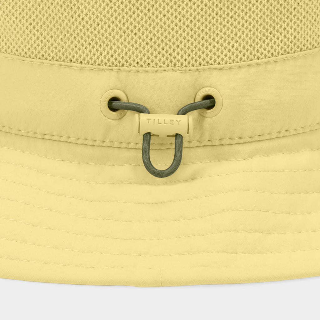 Zip Pocket Bucket