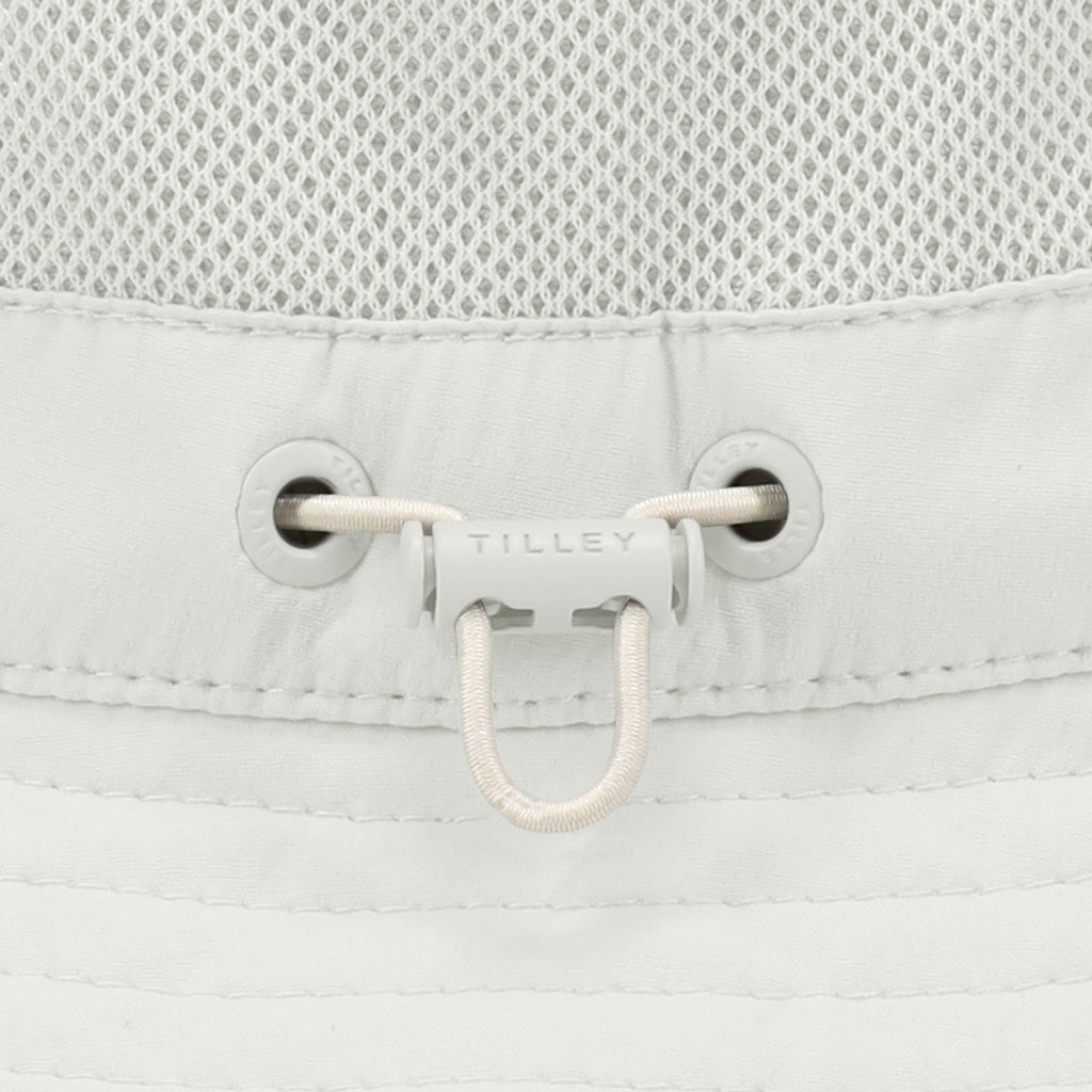 Zip Pocket Bucket