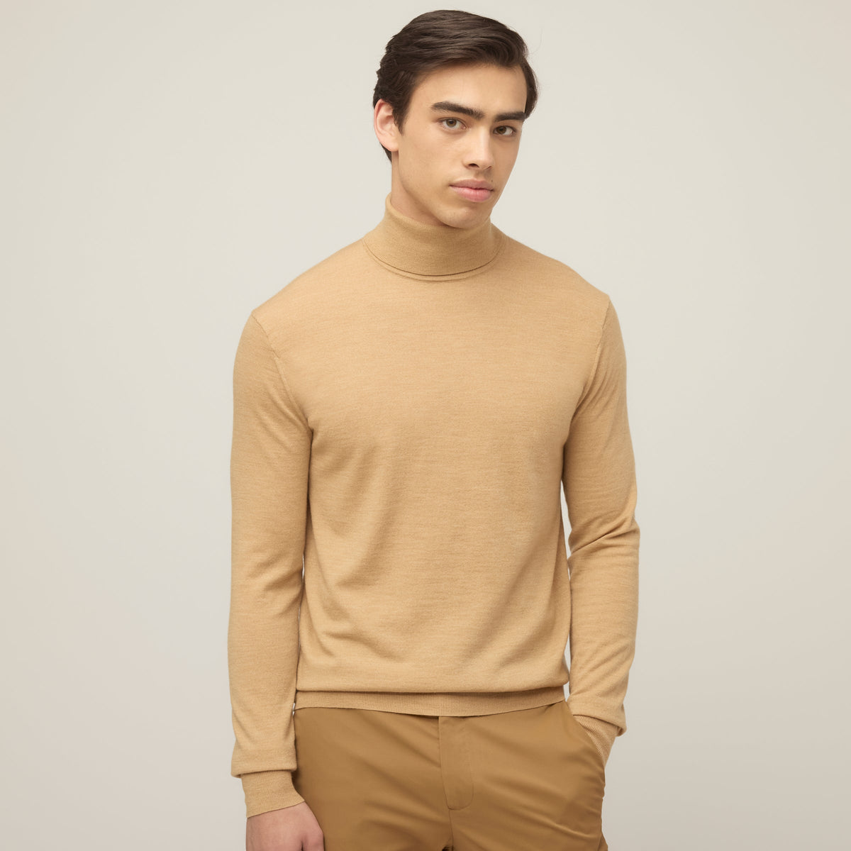 Stretch Merino Turtleneck