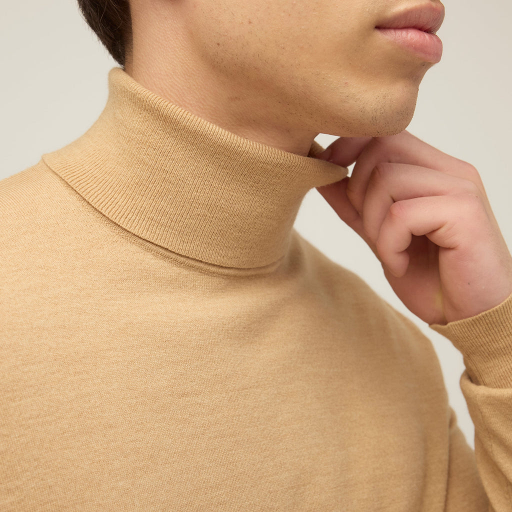 Stretch Merino Turtleneck