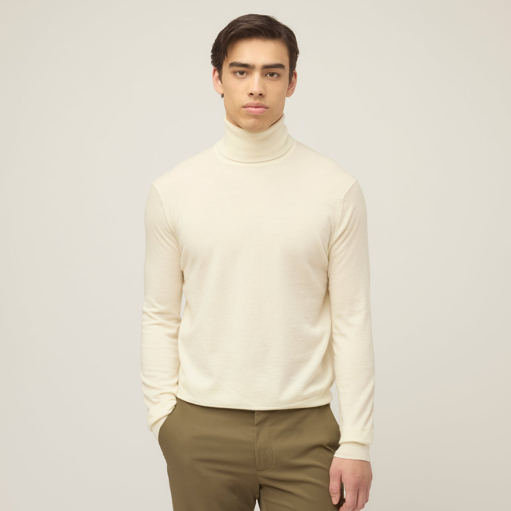Stretch Merino Turtleneck