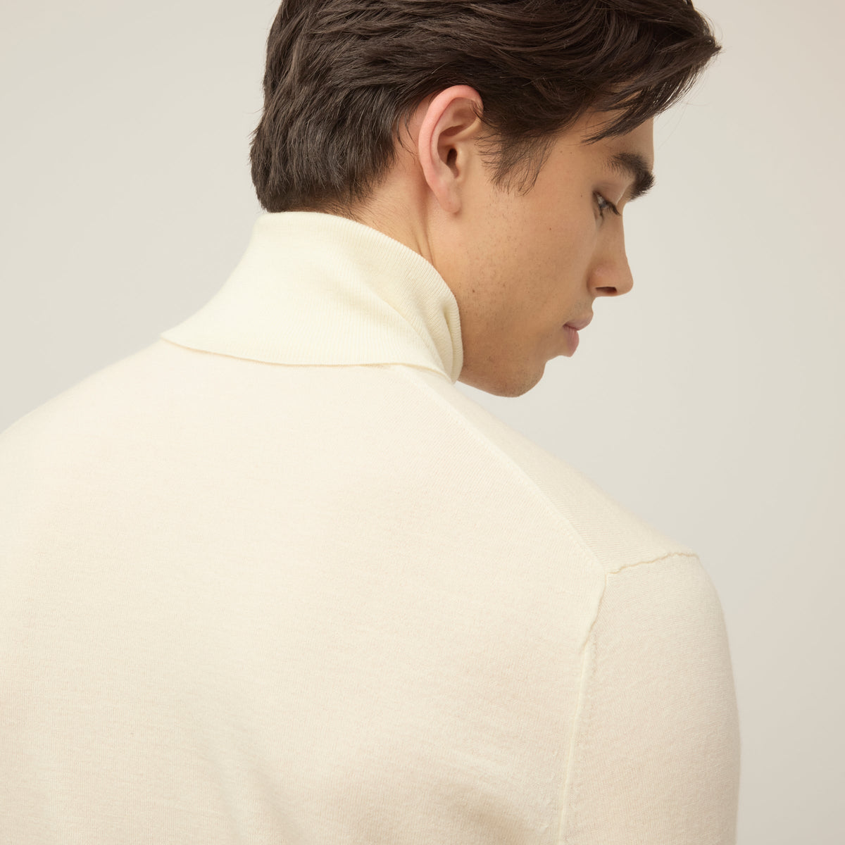 Stretch Merino Turtleneck