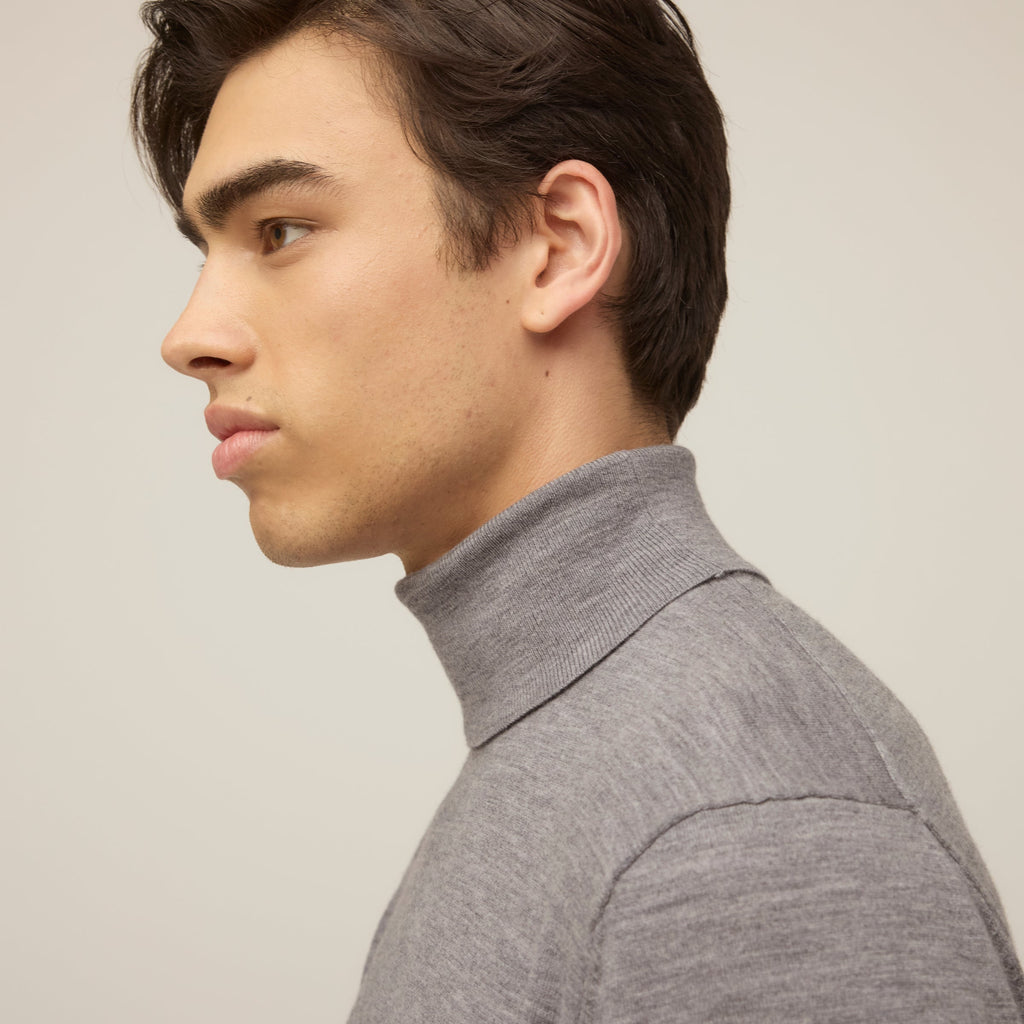 Stretch Merino Turtleneck