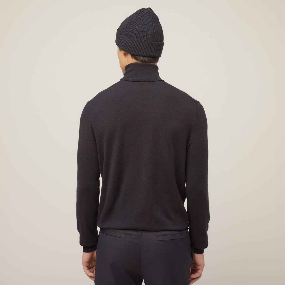 Stretch Merino Turtleneck
