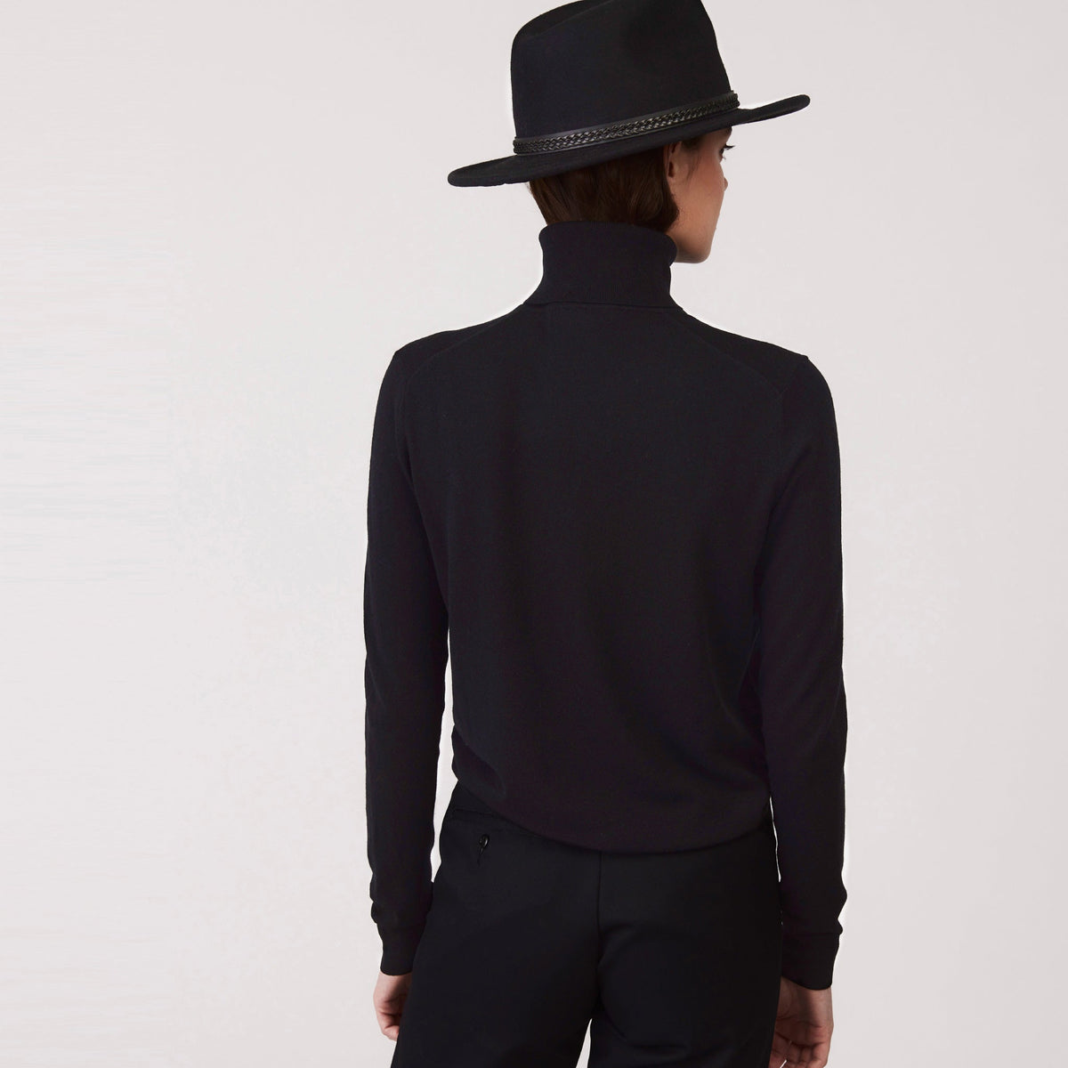 Stretch Merino Turtleneck