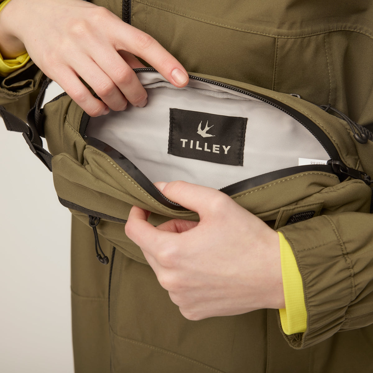 Rainshield Crossbody Bag