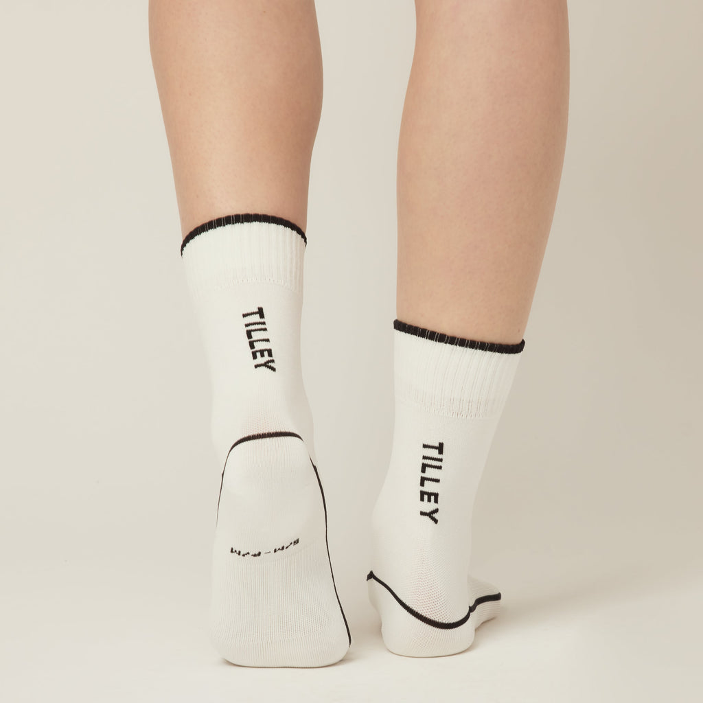 Mid Calf Mesh Travel Sock