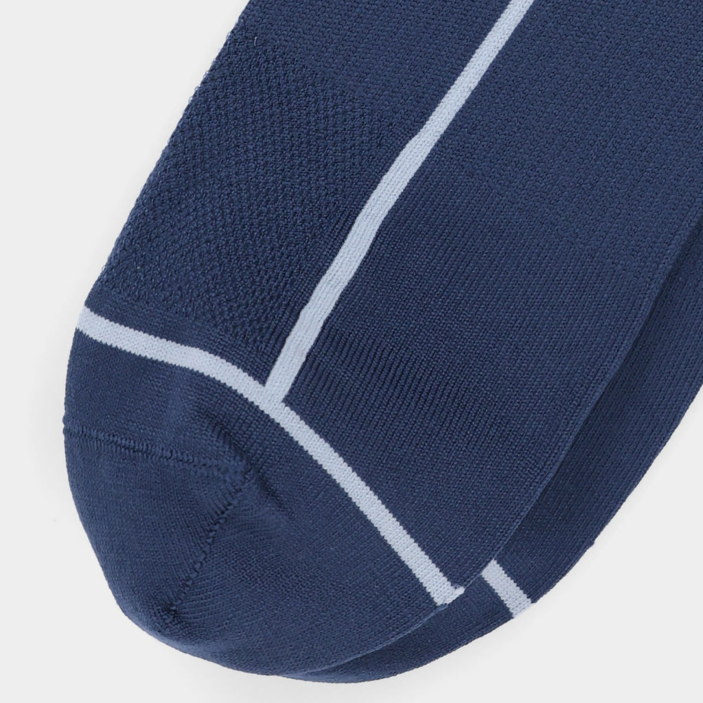 Mid Calf Mesh Travel Sock