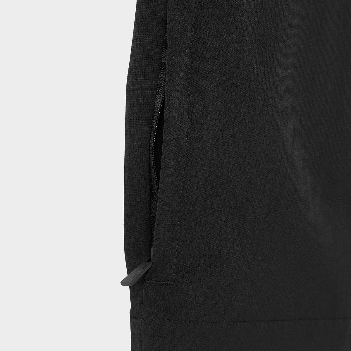 Belted Trail Short