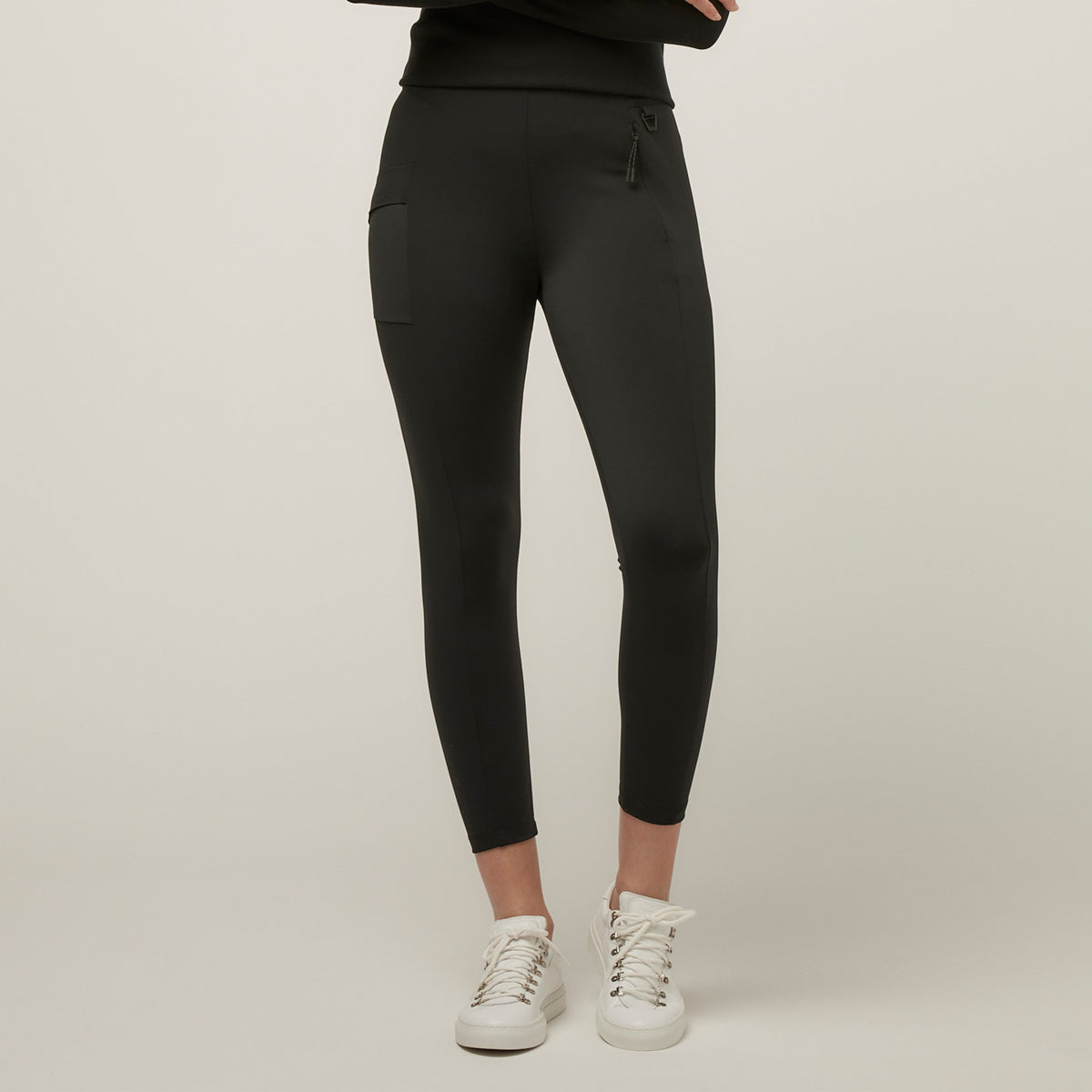 Compact Capri Legging