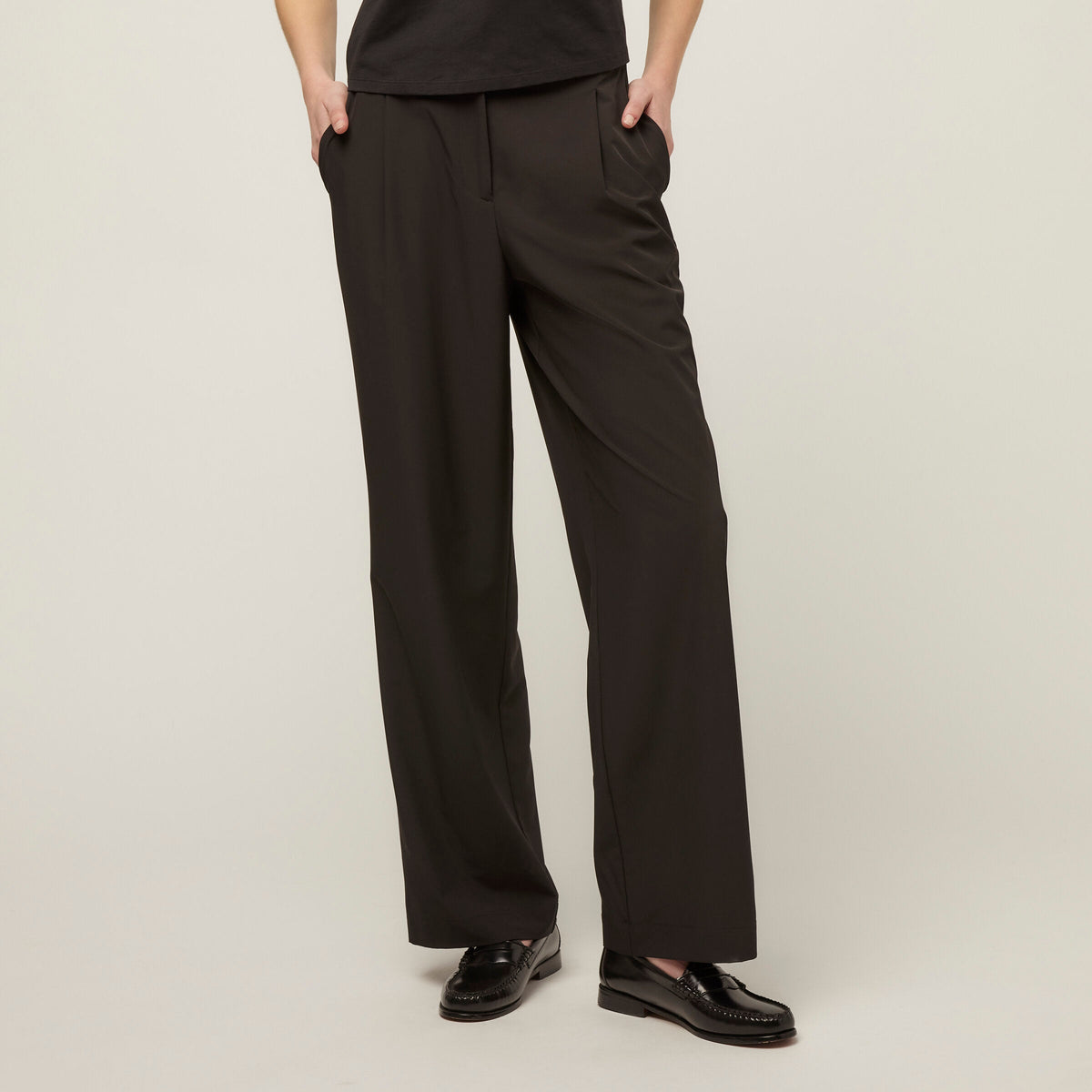 Tech Slk Wide Leg Pant