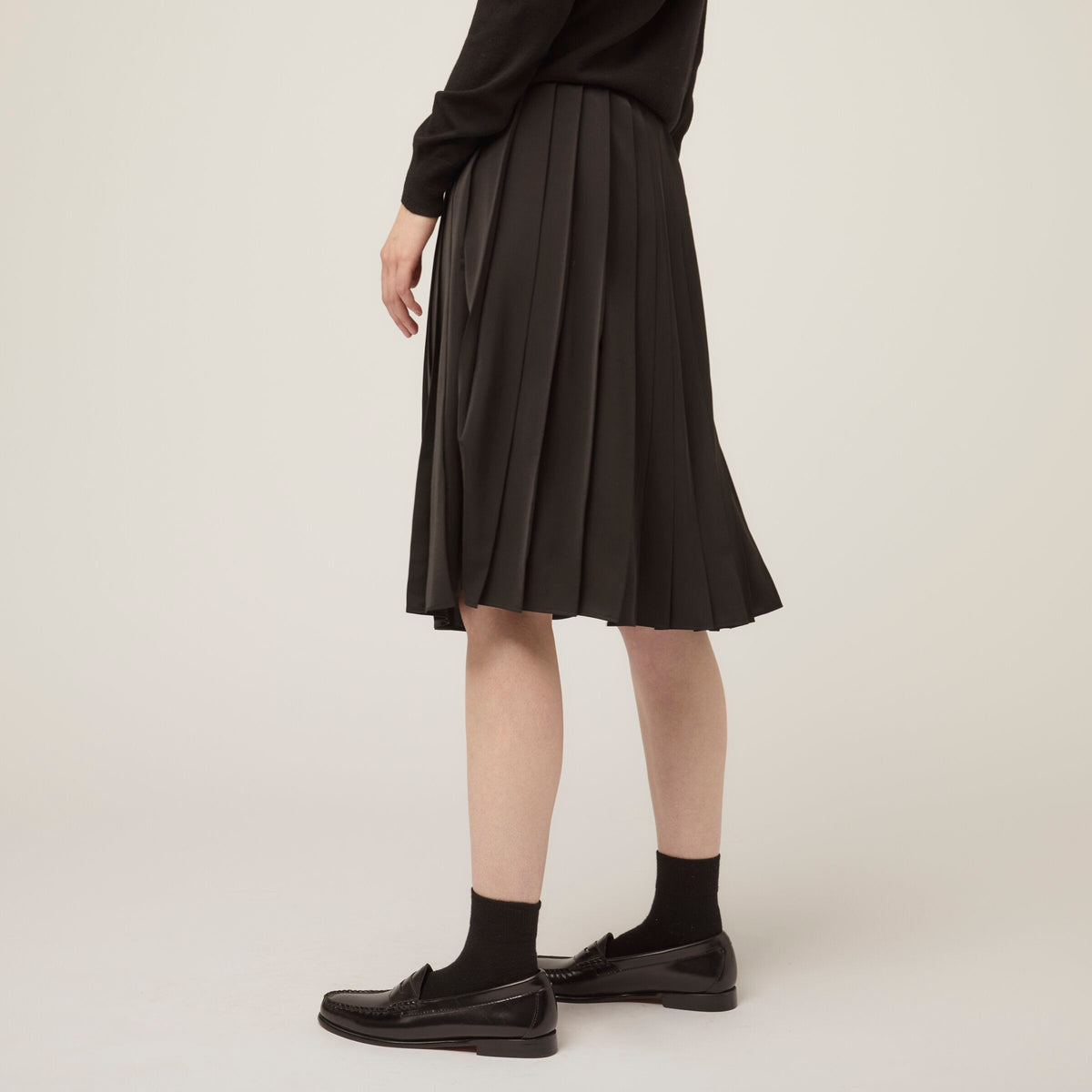 Tech Slk Pleated Skirt