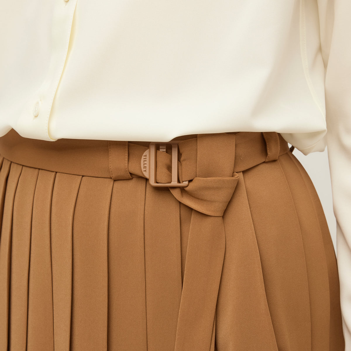 Tech Slk Pleated Skirt