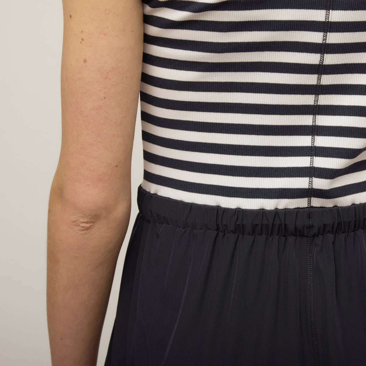 Rib Tech Slk Midi Dress