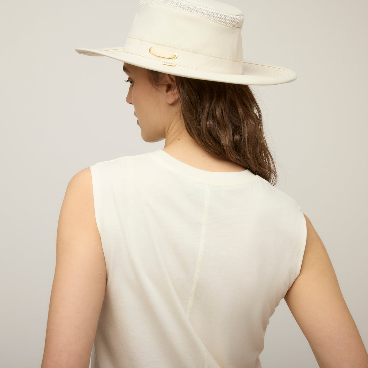 Lightweight Muscle Tank