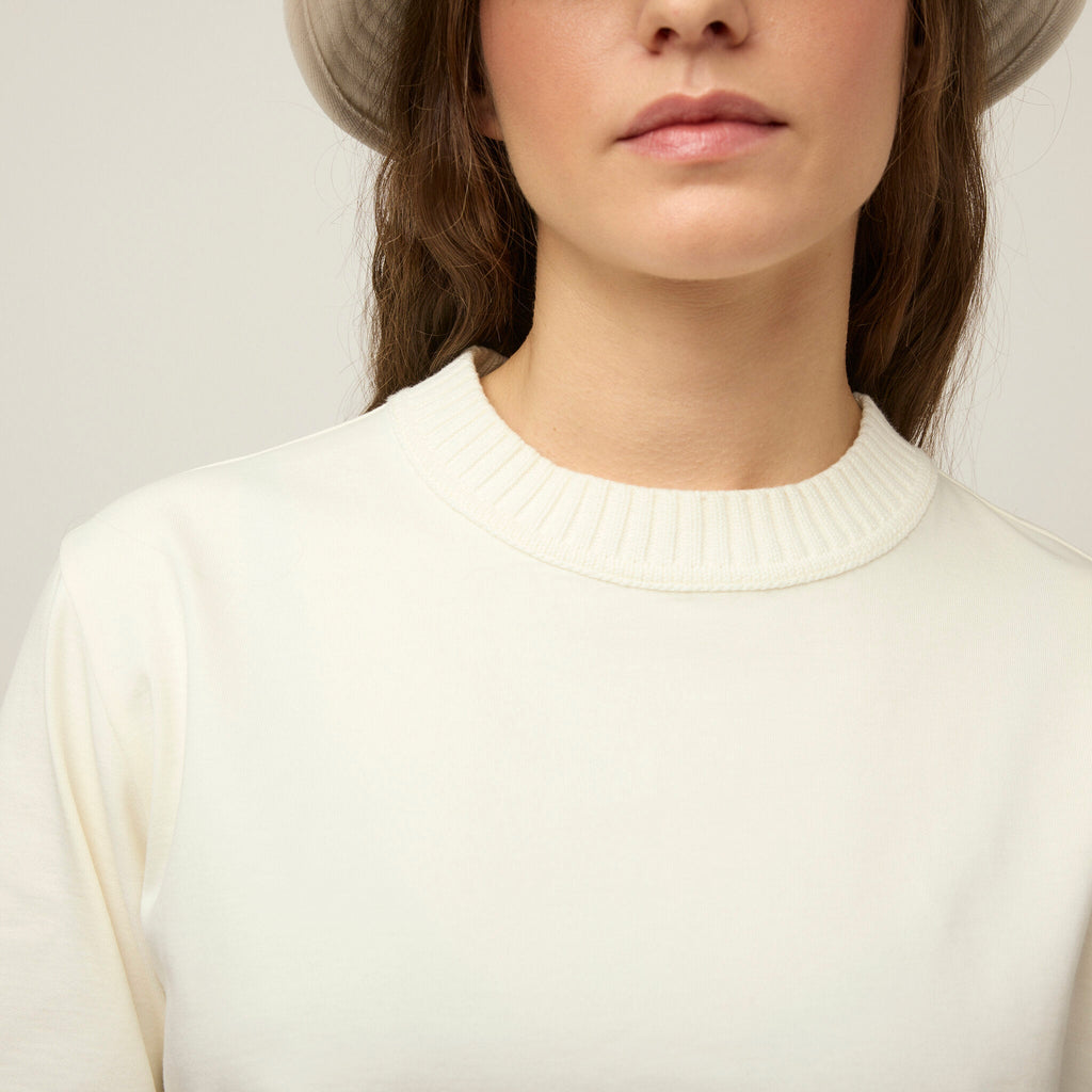 Rib Neckline Cropped Tee