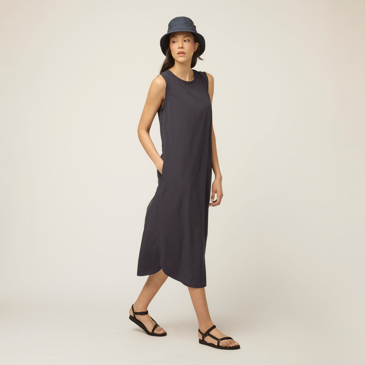Tech Slk Midi Dress
