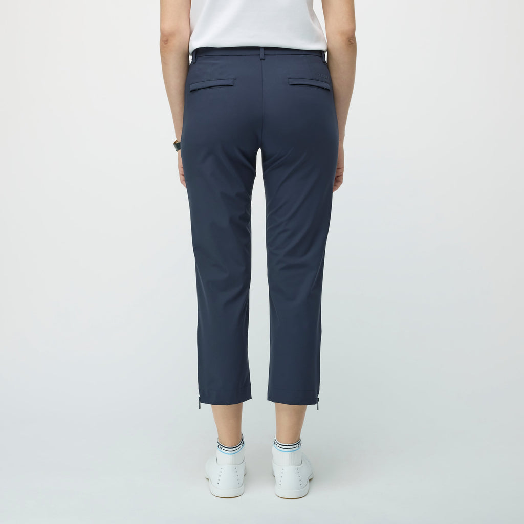 Tech Stretch Cropped Pant